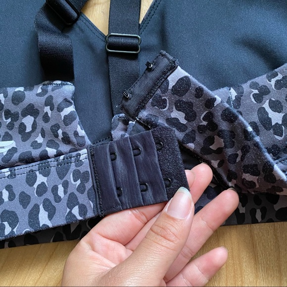 *Sold on Mercari* - Picture 6 of 9